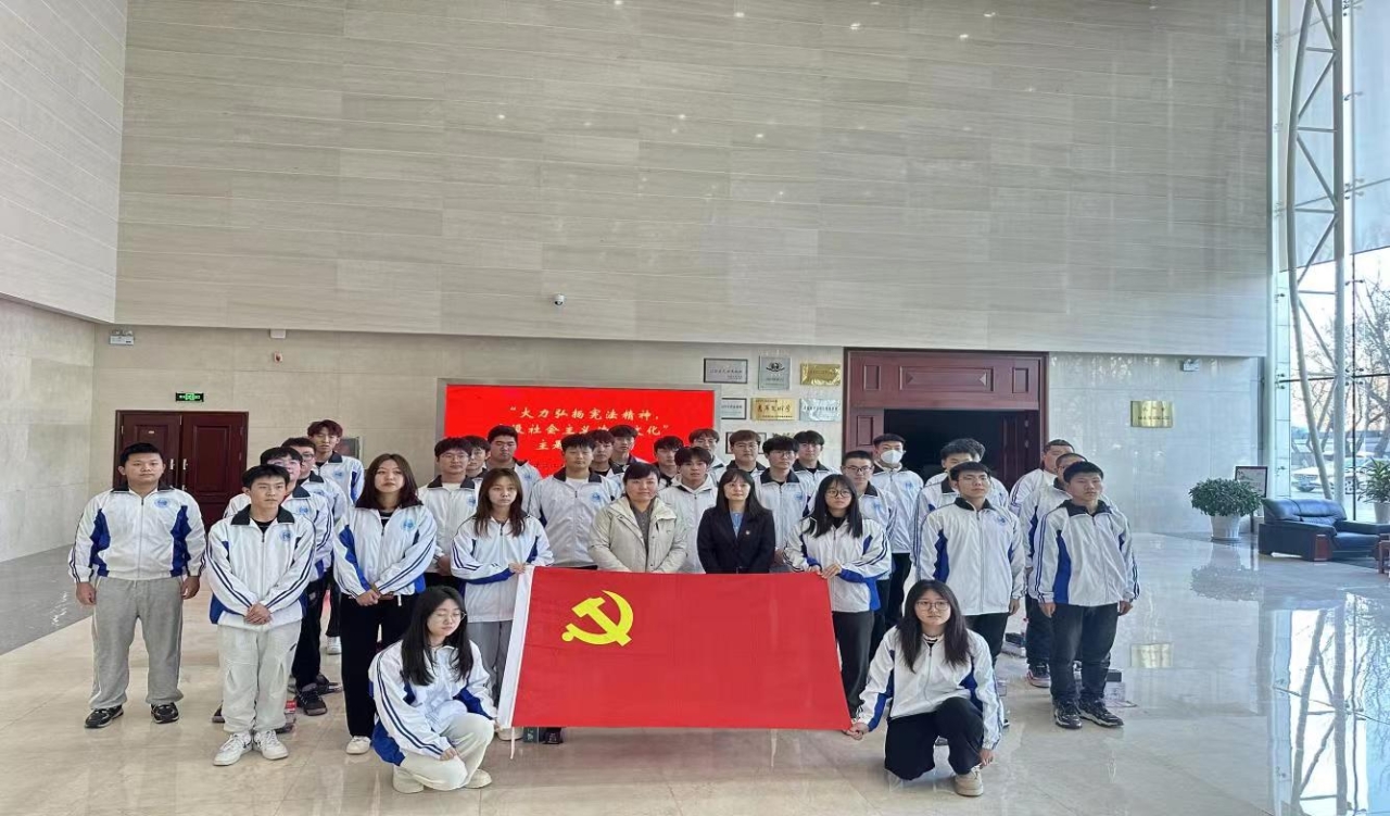69f828eba240900bc66fecbd0e76bad.jpg